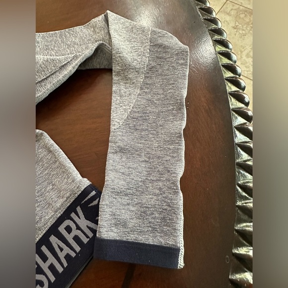 Gymshark Flex Crop Top Long Sleeve Active Gray Shirt and Pants included - Picture 11 of 11